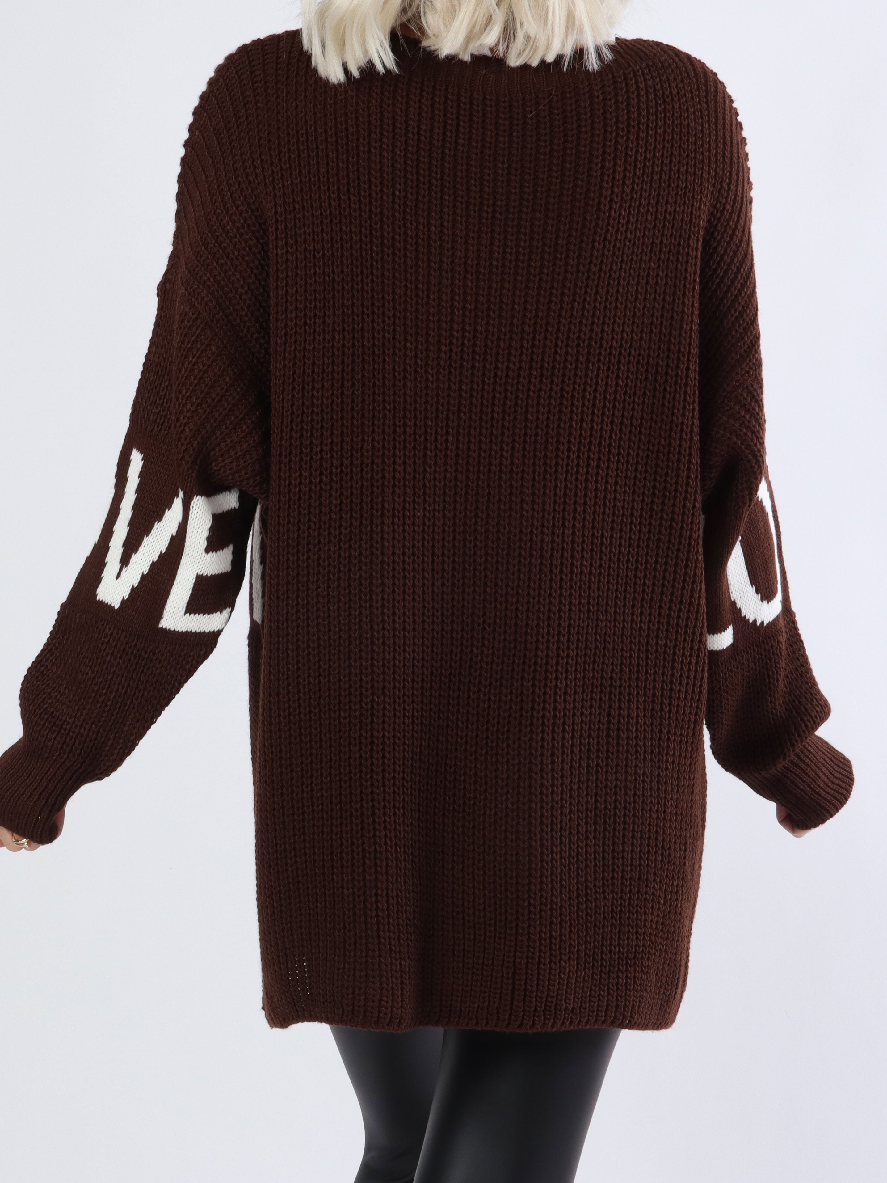 Elisa - Cool plus size stickad med text